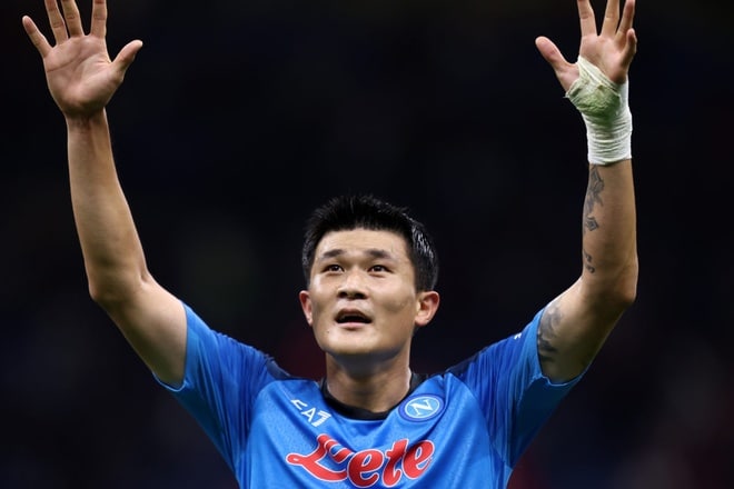 Vị trí á quân cho vị trí trung vệ hay nhất thế giới là Kim Min-Jae, Napoli